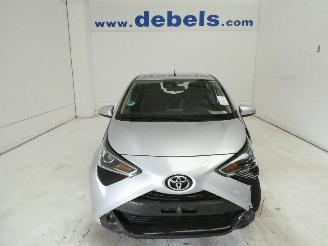 uszkodzony samochody osobowe Toyota Aygo X 2020/2