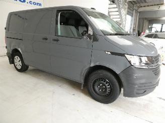 Volkswagen Transporter 2.0D T6 BESTELWAGEN picture 13