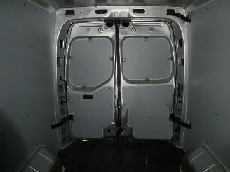 Nissan Interstar IV picture 6