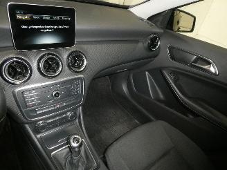 Mercedes A-klasse 1.6 picture 12