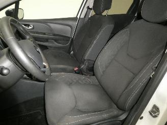 Renault Clio IV GRANDTOUR LIMITED picture 16