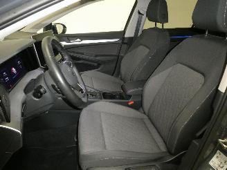 Volkswagen Golf 2.0D  LIFE picture 13