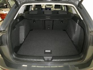 Volkswagen Golf 2.0D  LIFE picture 15