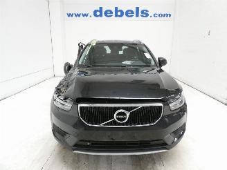 Vaurioauto  passenger cars Volvo XC40 2.0D  MOMENTUM 2018/12
