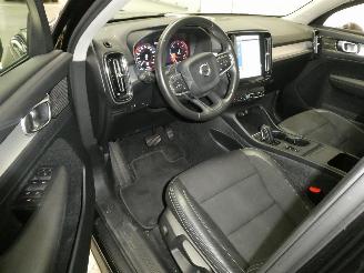 Volvo XC40 2.0D  MOMENTUM picture 16