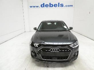 krockskadad bil auto Audi A1 ADVANCED 2024/10