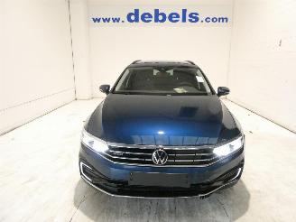 krockskadad bil auto Volkswagen Passat GTE 2023/9