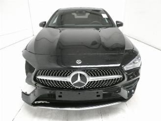 Mercedes Cla-klasse 200 picture 2