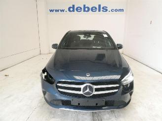 uszkodzony samochody osobowe Mercedes B-klasse B 220 2019/10
