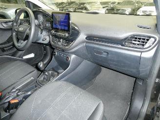 Ford Fiesta TREND picture 16