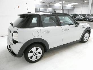 Mini Cooper 1.5 picture 7