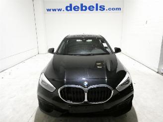 krockskadad bil auto BMW 1-serie 1.5D D 2022/7