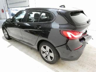 BMW 1-serie 1.5 D picture 4