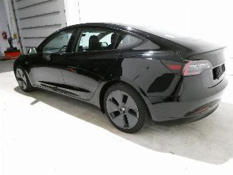 Tesla Model 3  picture 4