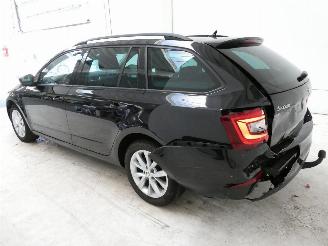 Skoda Octavia AMBITION picture 4