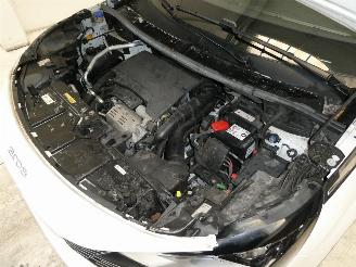 Peugeot 3008 II STYLE picture 25