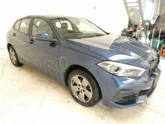 BMW 1-serie 1.5D  D picture 8