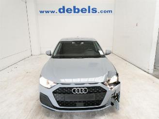 krockskadad bil auto Audi A1 SPORTBACK 2021/11