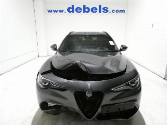 krockskadad bil auto Alfa Romeo Stelvio 2.2D B-TECH 2020/9