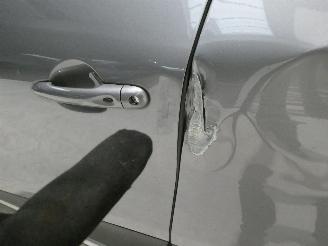 Renault Captur RED EDITION picture 6