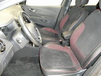 Renault Captur RED EDITION picture 22