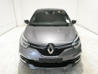 Renault Captur RED EDITION picture 2