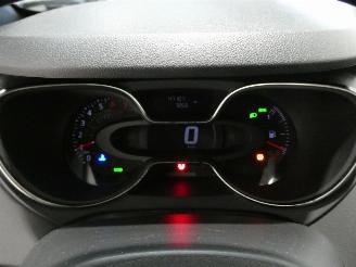 Renault Captur RED EDITION picture 19