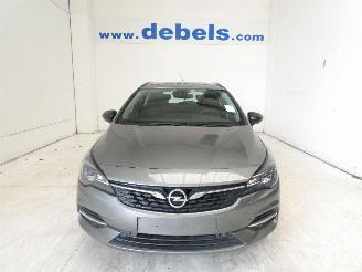 krockskadad bil auto Opel Astra SPORTS TOURER 2021/5