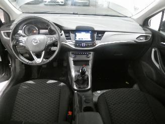Opel Astra 1.5 D picture 14