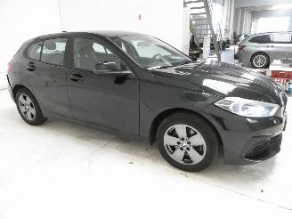 BMW 1-serie 1.5D  D picture 8