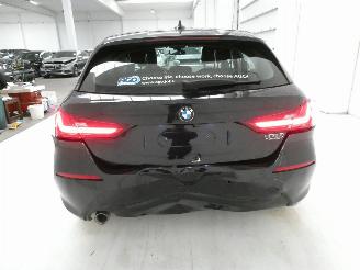 BMW 1-serie 1.5D  D picture 5