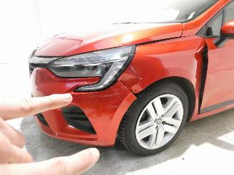 Renault Clio E-TECH HYBRID picture 4