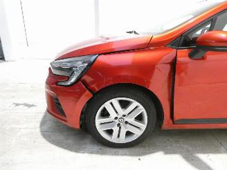 Renault Clio E-TECH HYBRID picture 5