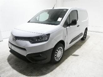 Toyota ProAce 1.5D CITY picture 3