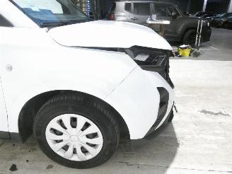 Ford Transit COURIER TREN picture 22