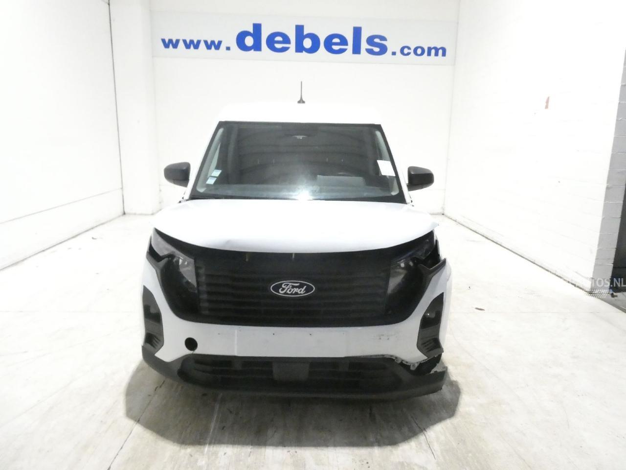 Ford Transit COURIER TREN