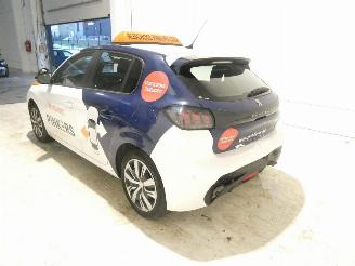 Peugeot 208 II ACTIVE PACK picture 4