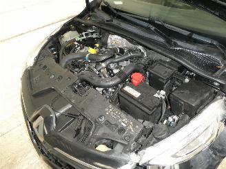 Renault Clio IV GRANDTOUR picture 25