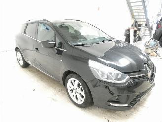 Renault Clio IV GRANDTOUR picture 10