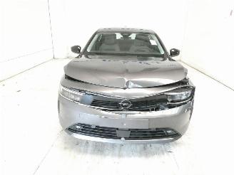 Opel Astra 1.2 EDITION picture 2