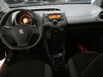 Peugeot 108 ACCESS picture 17