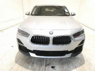 BMW X2 SDRIVE18I picture 2