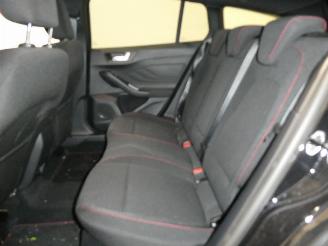 Ford Focus ST-LINE X picture 16