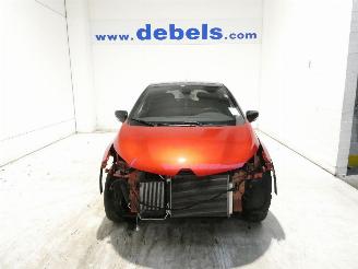 Damaged car Renault Captur EXTREM 2017/7