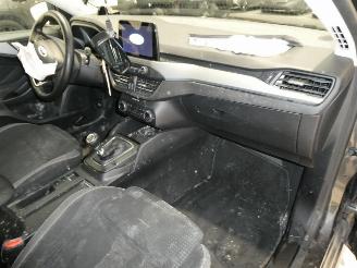 Ford Focus 1.5D  ECOBLUE picture 13