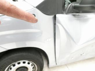 Peugeot  1.5D PARTNER PREMIUM picture 5