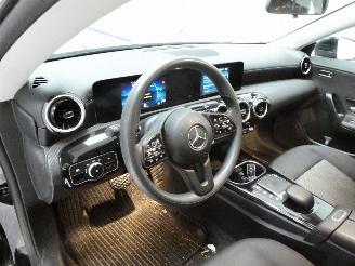 Mercedes Cla-klasse 180 picture 13