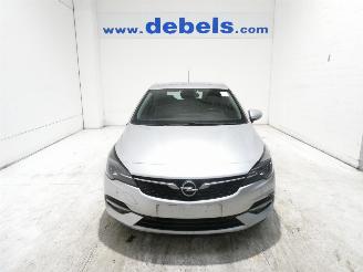 krockskadad bil auto Opel Astra 1.5D EDITION 2020/9