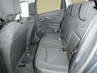 Renault Clio LIMITED picture 17