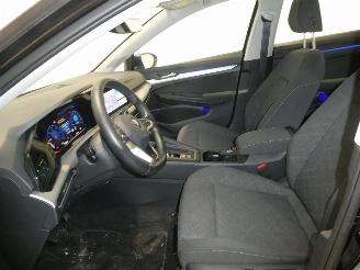 Volkswagen Golf 2.2D LIFE picture 19